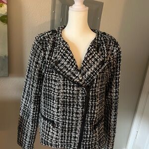 Simply Vera Vera Wang Black and White Cropped Blazer with Houndstooth Pattern